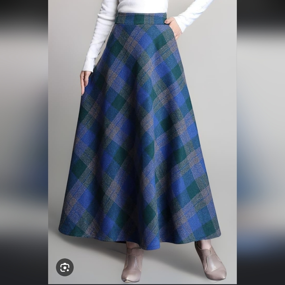 NWT Retro Style Blue and Green Plaid Women's Winter Skirt